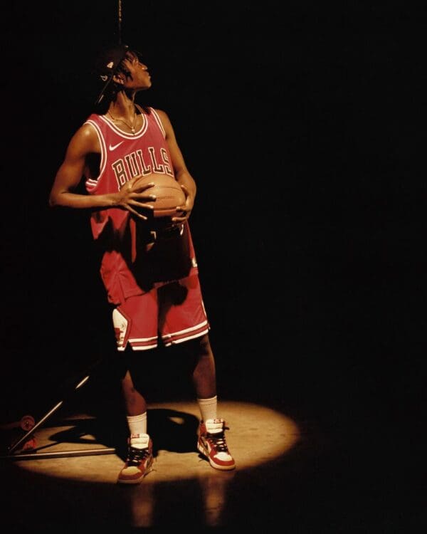 Air Jordan 1 High Chicago Lost And Found (Reimagined) - immagine 5