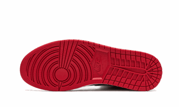 Air Jordan 1 High OG Patent Bred - Image 4