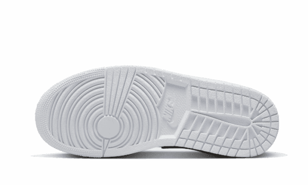 Air Jordan 1 Low Barely Grape - Image 3