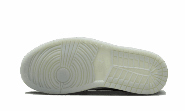 Air Jordan 1 Low OG Year of the Dragon - Image 3