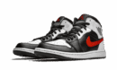 Air Jordan 1 Mid Noir Chili Rouge Blanc