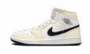 Air Jordan 1 Leche de coco mediana