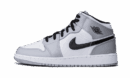 Air Jordan 1 Gris ahumado claro medio