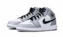 Air Jordan 1 Gris ahumado claro medio