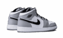 Air Jordan 1 Gris ahumado claro medio