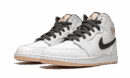 Air Jordan 1 Mid White Arctic Orange