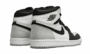 Air Jordan 1 Retro High OG Bleached Coral