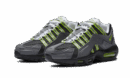 Air Max 95 NDSTRKT Neón
