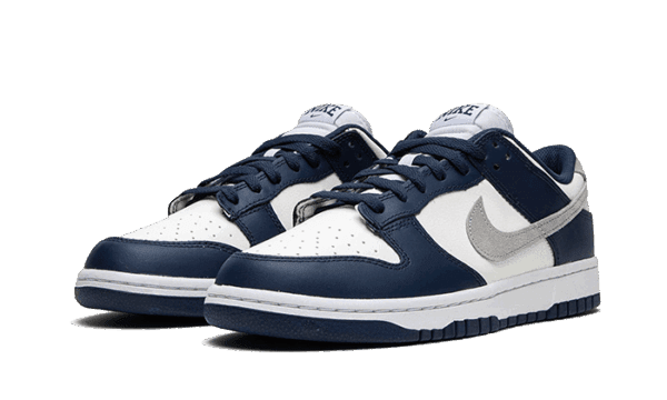 Dunk Low Summit White Midnight Navy – Image 3