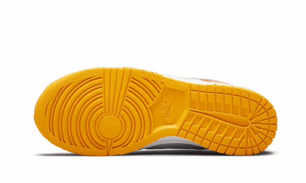 Dunk Low University Gold - Image 3