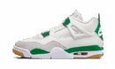 Air Jordan 4 Retro SB Tannengrün