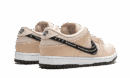 SB Dunk Low Albino & Preto
