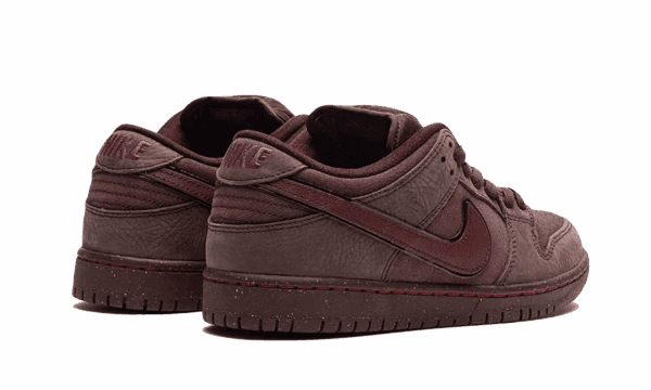 SB Dunk Low City Of Love Burgundy Crush - immagine 3