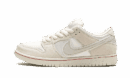 SB Dunk Low City Of Love Hueso claro