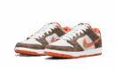 SB Dunk Low Crushed D.C.