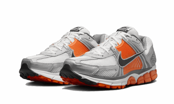 Zoom Vomero 5 Platinum Tint Safety Orange - immagine 2