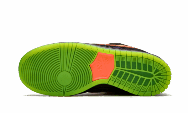 SB Dunk Low "Night of Mischief" - immagine 4