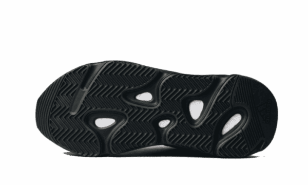 Yeezy 700 MNVN Triple Black - Image 4