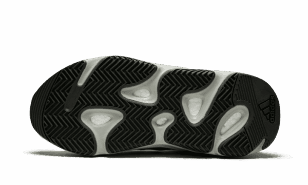 Yeezy 700 Salt - Image 4