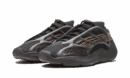 Yeezy 700 V3 Marrón Arcilla