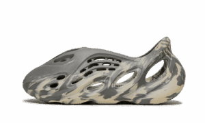 Yeezy Foam RNNR MXT Moon Gray