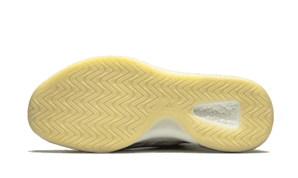 Yeezy QNTM BSKTBL – Bild 4