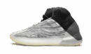 Yeezy QNTM (Modelo de estilo de vida)